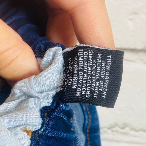 Almost Famous Cuffed High-waist Jeans: Size Large - Picture 8 of 8